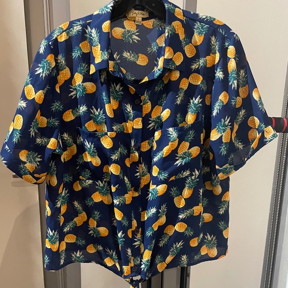 🌟Lily White 🍍Tie Front Pineapple Print Short Sleeve Button Down Shirt Size L - Picture 2 of 11